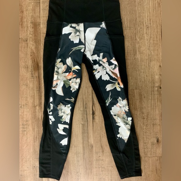 Athleta Blossom Intuition 7/8 Tight Size Small - Picture 2 of 5